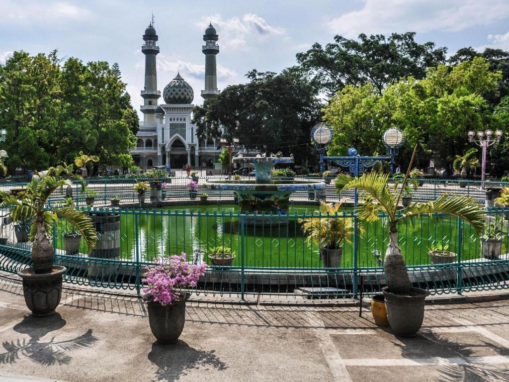 Hotel Santosa Malang Luaran gambar
